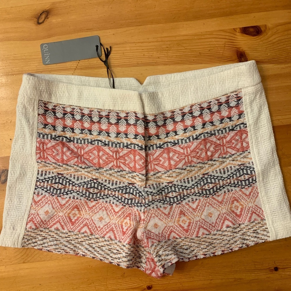 NWT! Francesca’s pink pattern shorts